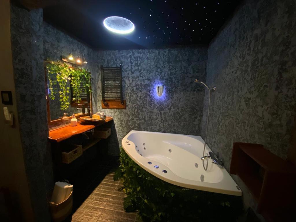 Tropicana Jacuzzi Apartment Kraków Eksteriør billede